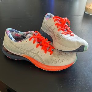 ASICS Gel-Kayano 28 running shoes